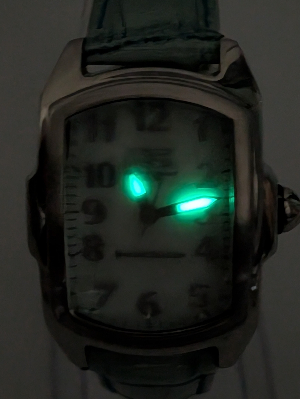 Invicta Watch Special Edition Gift Set Tritnite Night Glow Interchangeable Bands - Picture 7 of 13